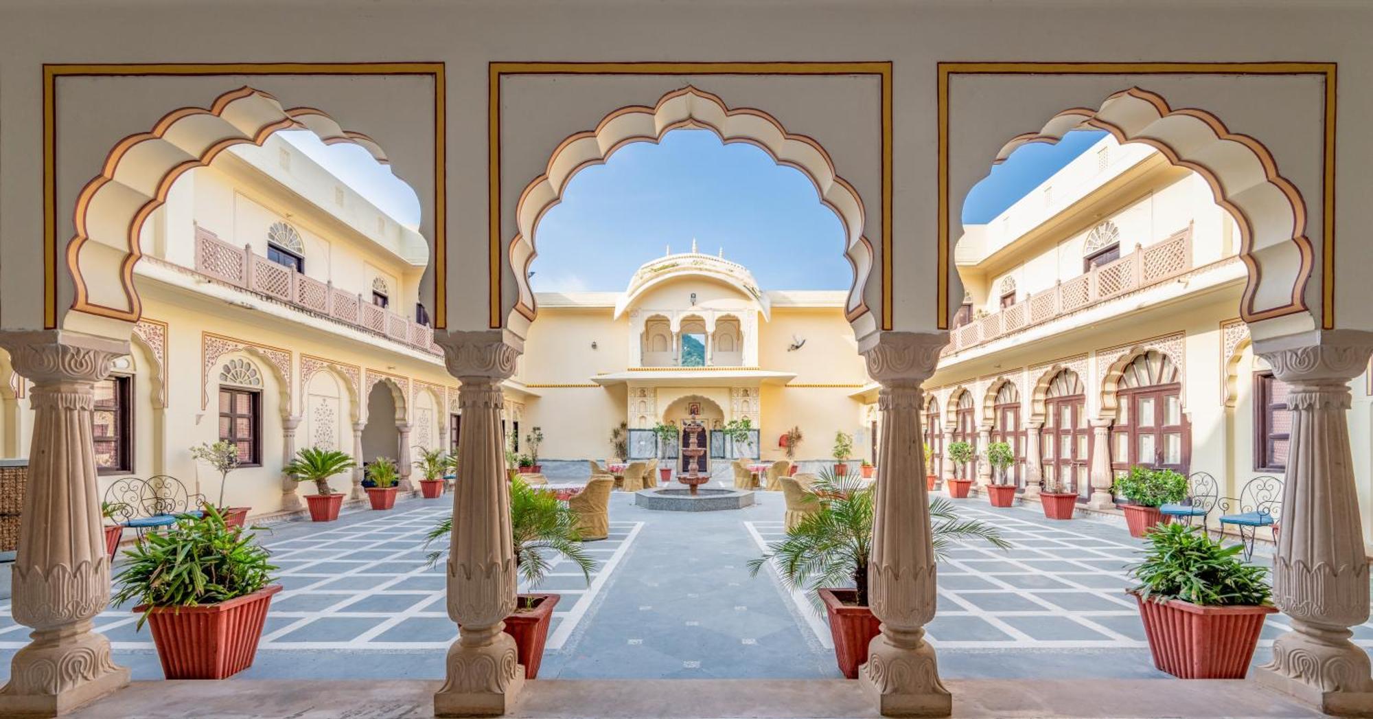 Dhulagarh Heritage Palace Hotel Near Jaipur Bānskhoh エクステリア 写真